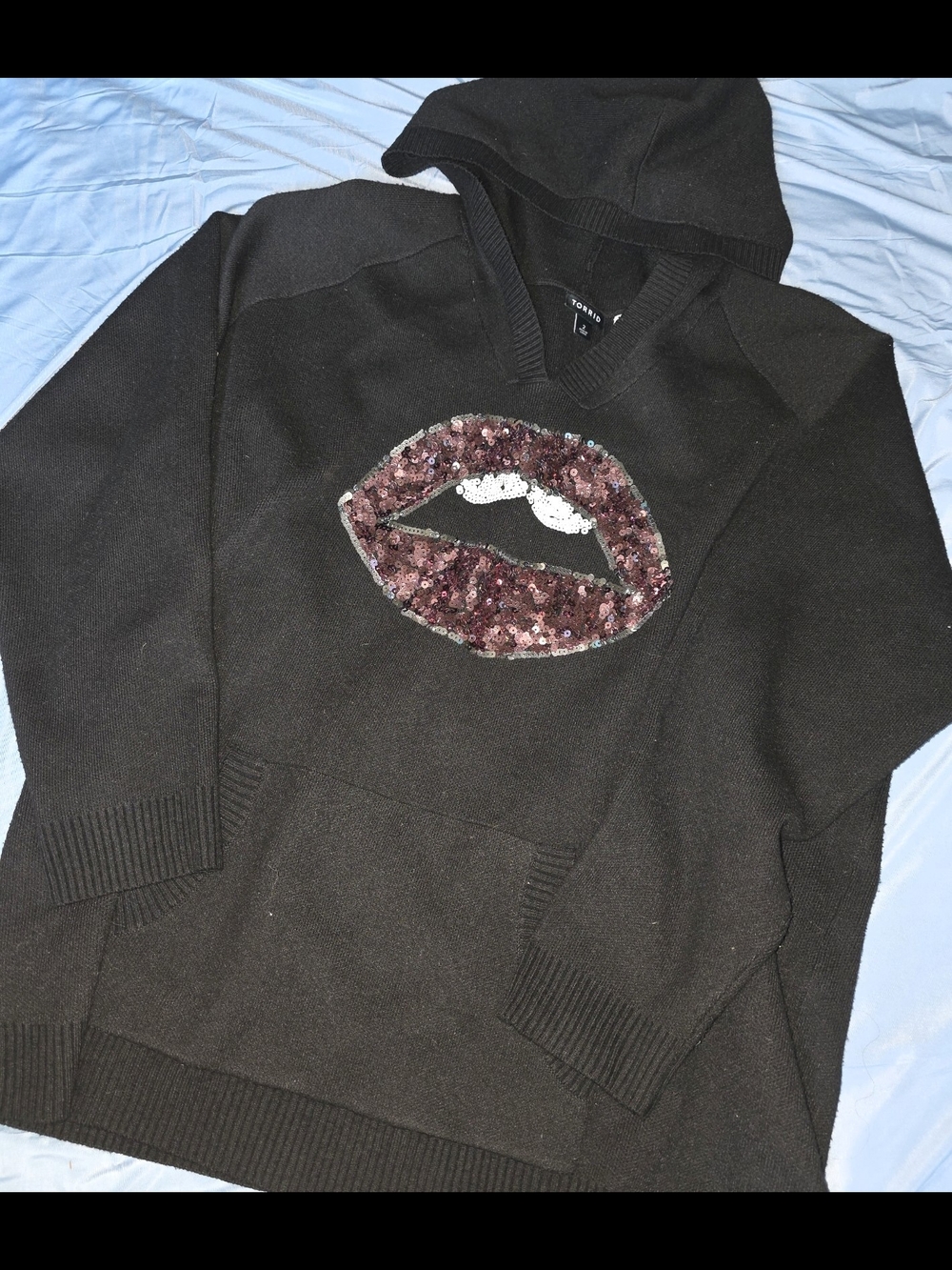 torrid Black V-Neck Hoodie Sweater with Sequin Lip Applique 2X